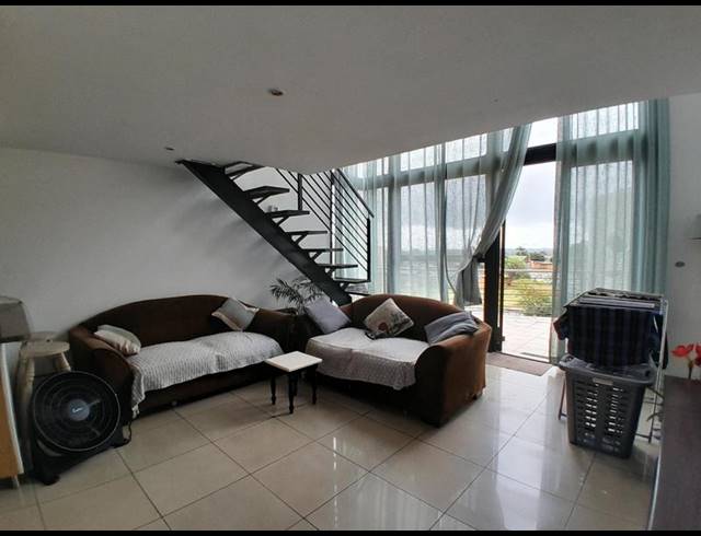 1 BEDROOM APARTMENT FOR SALE IN ROOIHUISKRAAL NORTH